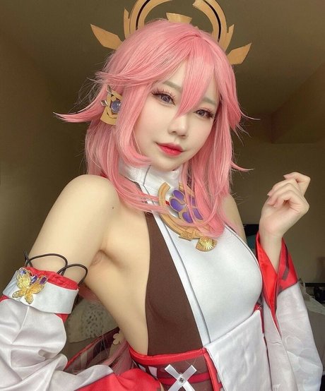 tsikyo estrella pornografica foto