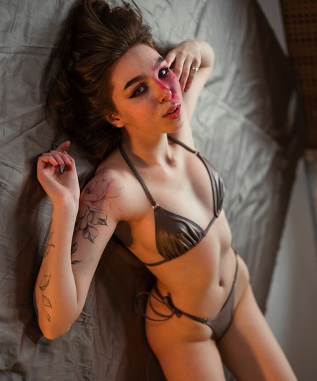 Unique katarina actriz libre archivo