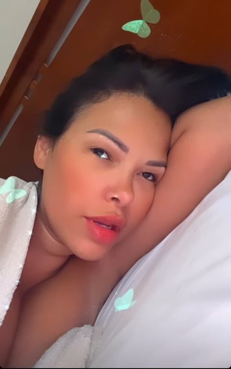 Ariadna Arantes hot pornstar pictures