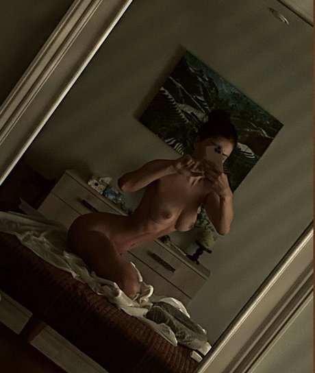 Miratwitch estrella porno superior foto