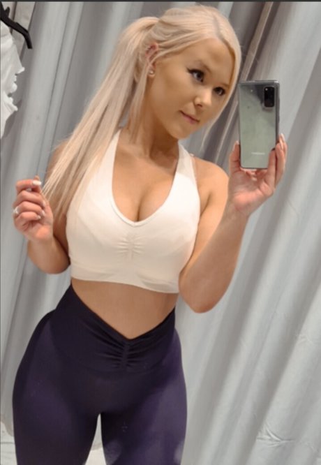 KimJade999 beau modèle galerie