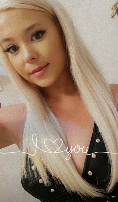 KimJade999 star du porno exclusive images