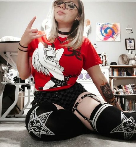 Gabby Swears actrice sexy des photos