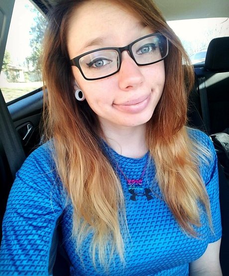 Gabby Swears estrella exclusiva imagen