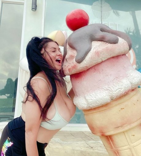 Eclipse babe étoile galeries