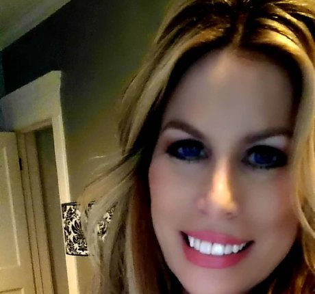 Alexa Andrews actriz erótica galerías