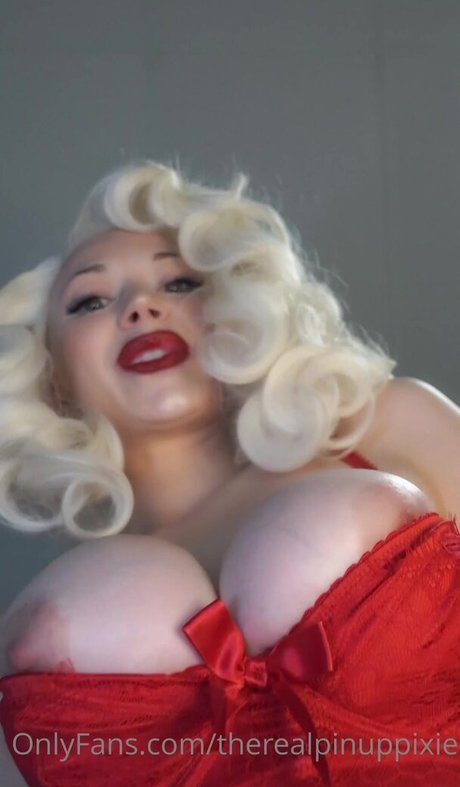 Pineup Pixie actrice porno image