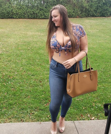 Caityy Cakesss modelo agradable galerías