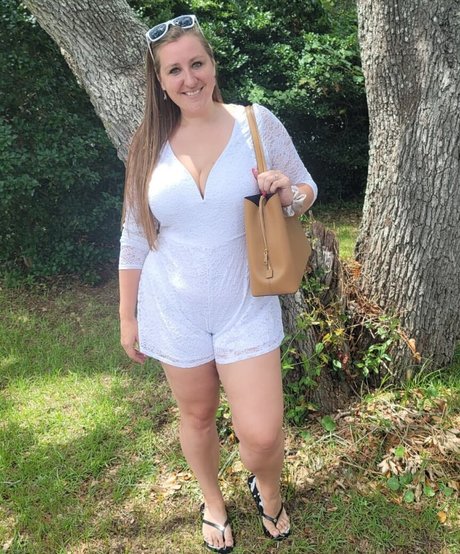 Caityy Cakesss actrice pornographique archive