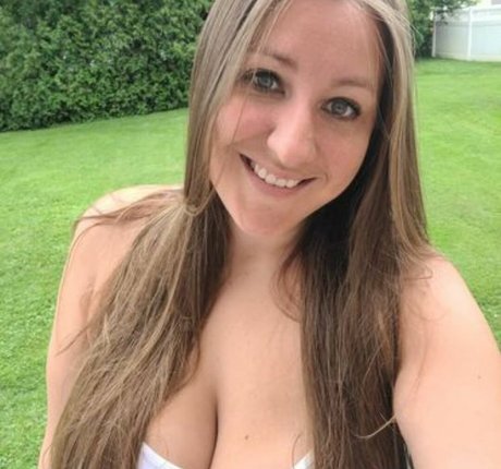 Caityy Cakesss estrella del sexo galería