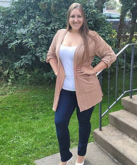 Caityy Cakesss modèle porno img