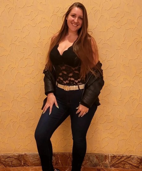 Caityy Cakesss modelo porno imagen