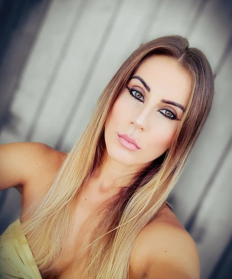 Jacqueline Darley mannequin image