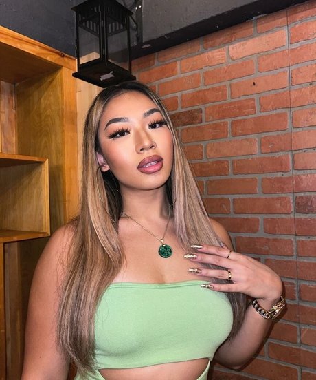Kimberly Nguyen high quality pornstar pictures