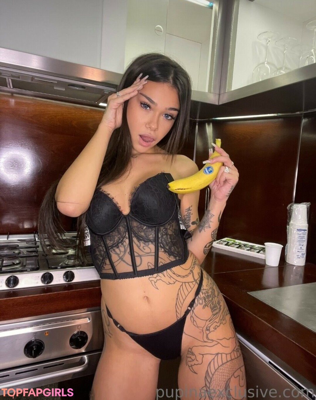 Elisa Vimercati star art photo