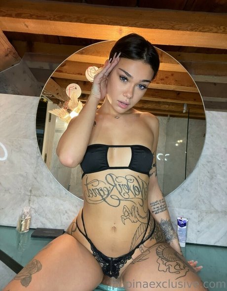 Elisa Vimercati estrella porno desnuda archivo