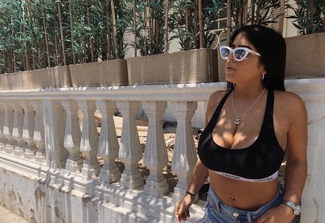 model onlyfans naked img
