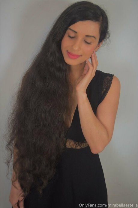 Mirabella Estella modèle parfait photos