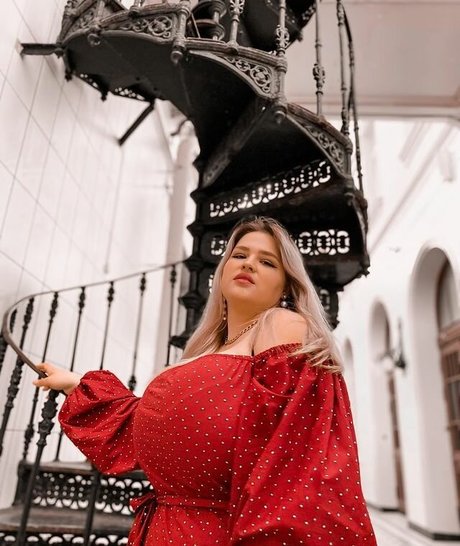 Julia Chegodar actriz sexual imágenes