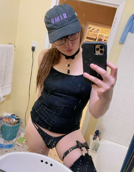 Ava Shade nudes model picture
