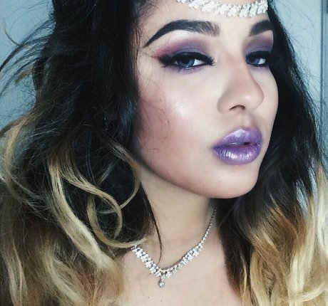 Esmeralda Quintero modèle sympa archive