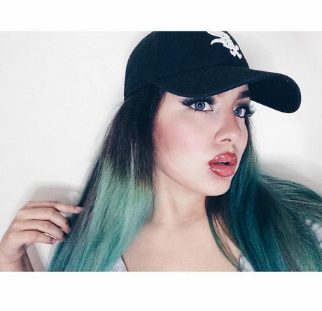 Esmeralda Quintero art star pictures