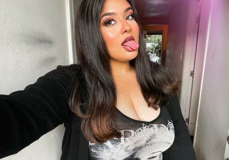 Esmeralda Quintero star free pictures