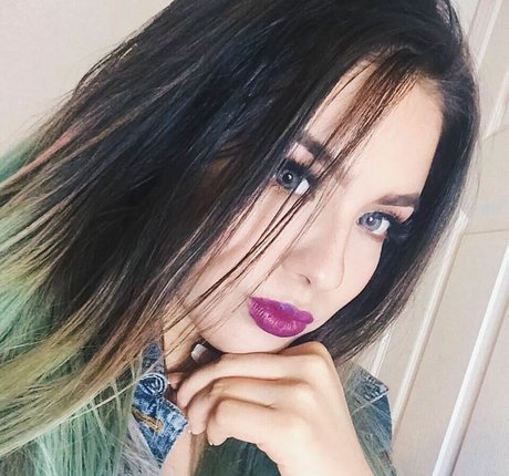 Esmeralda Quintero beautiful star images