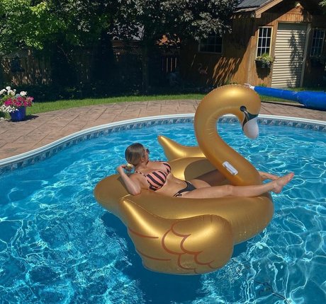 Paige F star du porno parfaite galerie