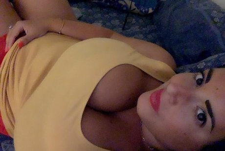 Valeria Vela modelo caliente imagen