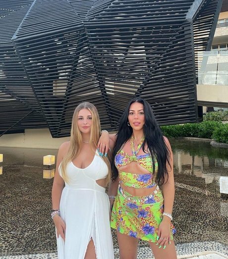 Corrina M nus de stars du porno image