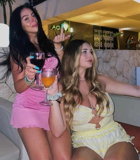 Corrina M estrella porno xxx fotos