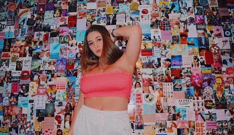 Corrina M estrella exclusiva galerías