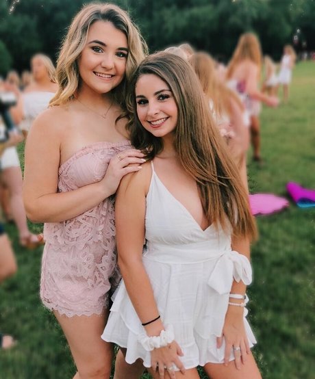 Corrina M joli modèle image