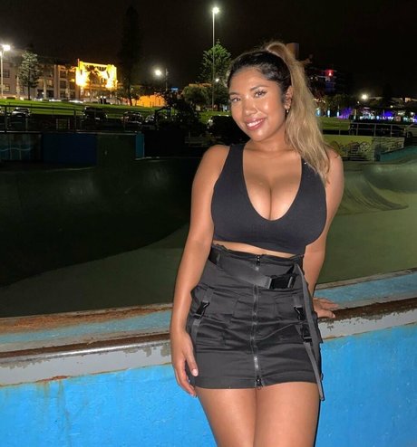 Sml Prsn sex pornstar archive