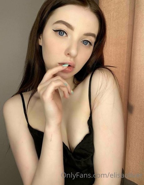 Elisa Oliver arte estrella porno foto