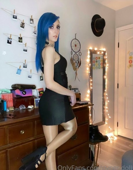 Paper doll modèles nus des photos