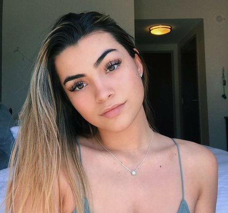 Kylie Manue star du porno chaude image
