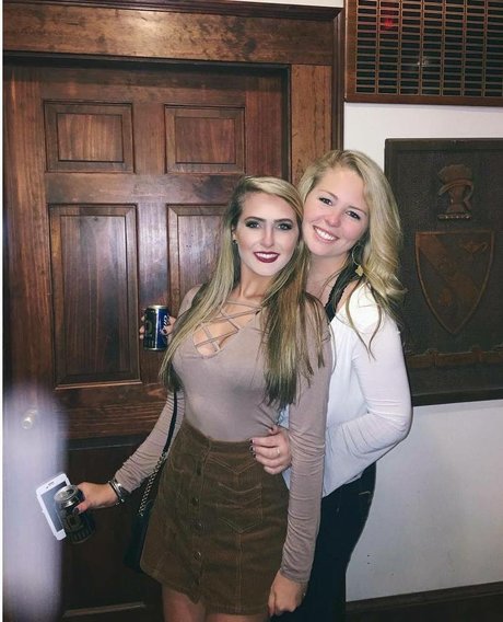 burkekelleher actrice exclusive photo