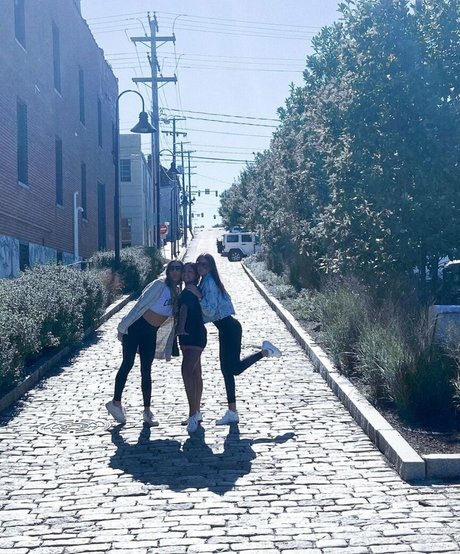 burkekelleher bonita estrella galerías