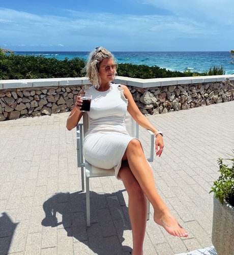 Claudia Valler estrella porno perfecta fotos