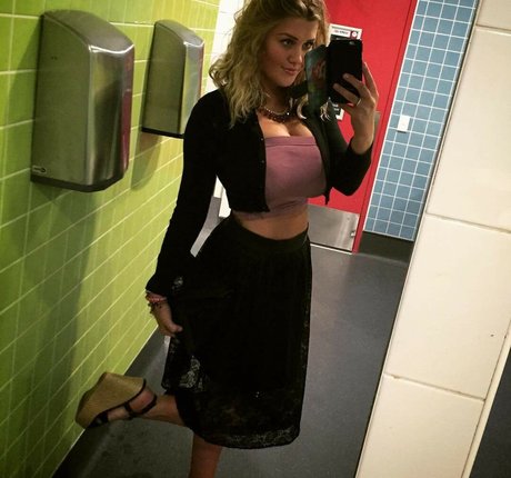 Claudia Valler libre de estrellas imágenes