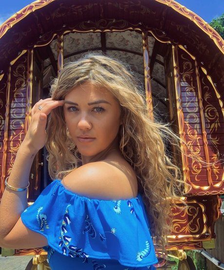 Claudia Valler actriz exclusiva fotos