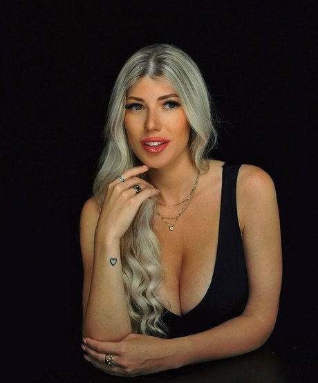 Elena Sottana actrice pornographique image