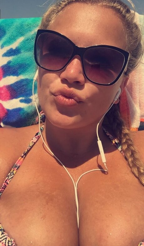 Hayden Buchko modelo sexual archivo