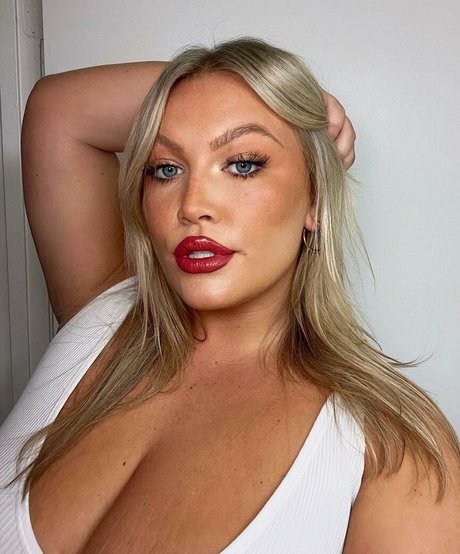 Hayden Buchko modelo hermosa galerías