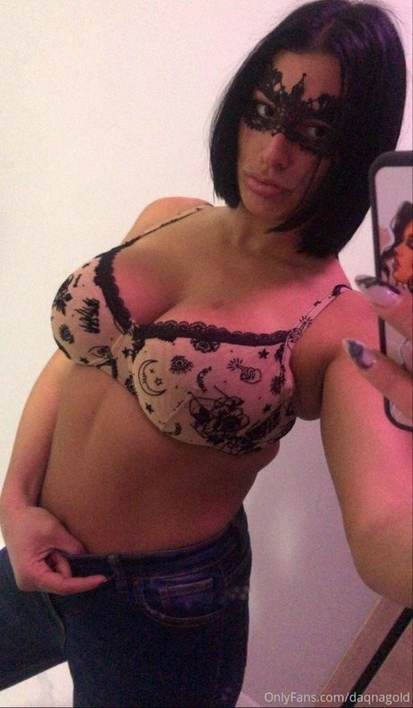 Daqnagold belle star du porno photos
