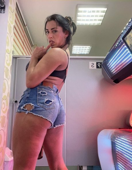 Daqnagold desnudos de estrellas imágenes