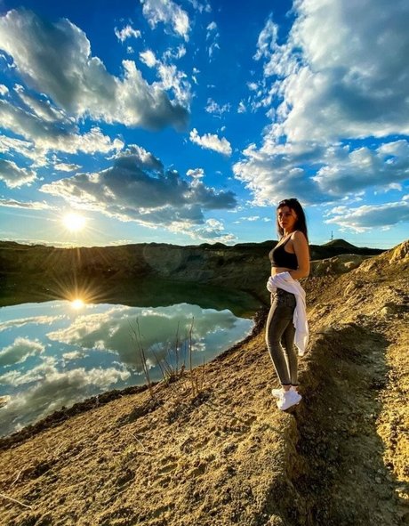 Darina Rey estrella superior galería