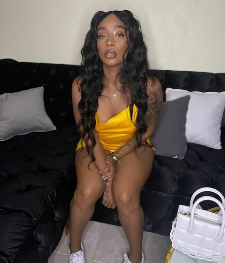 cathiimedialuna modèle parfait des photos